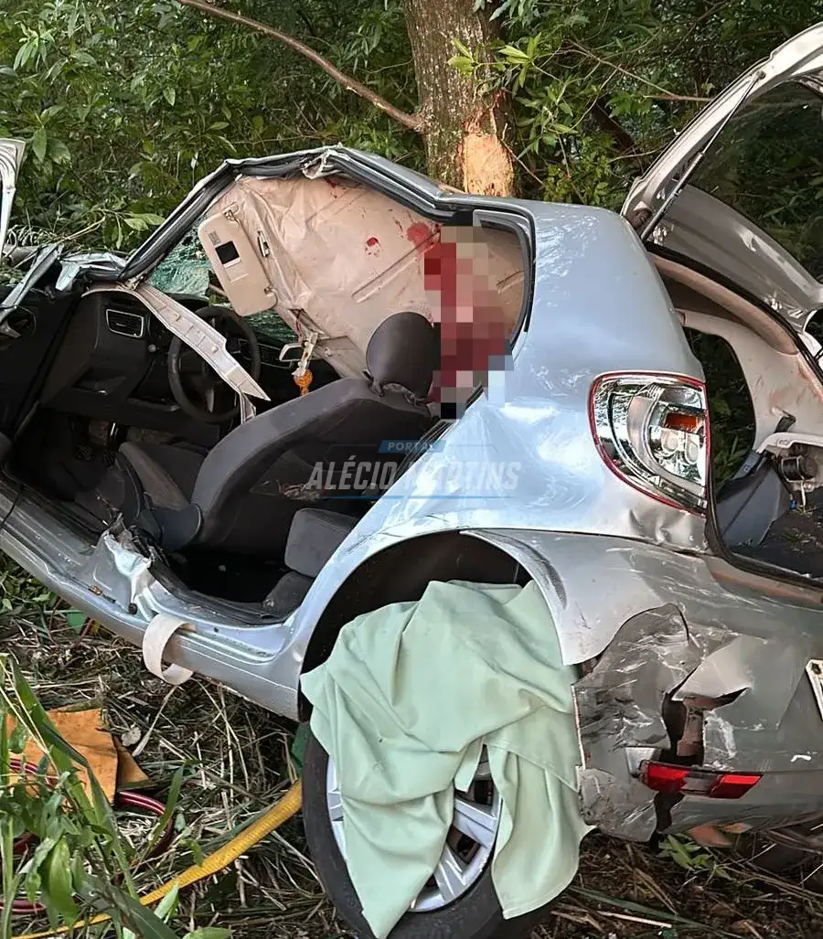 No primeiro dia do ano motorista morre e outras duas pessoas ficam feridas em acidente entre Floresta e Maringá