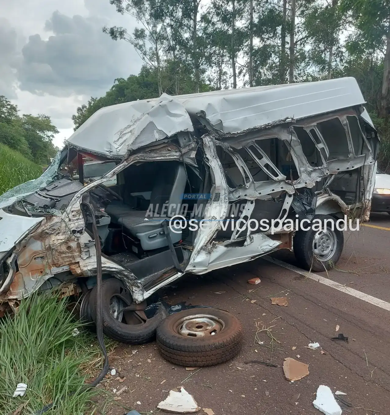 Colisão frontal por pouco não termina em tragédia na PR-323