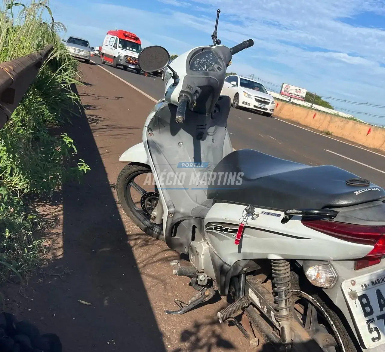 Duas irmãs a caminho do trabalho ficam feridas após acidente na PR-323 entre Paiçandu e Maringá
