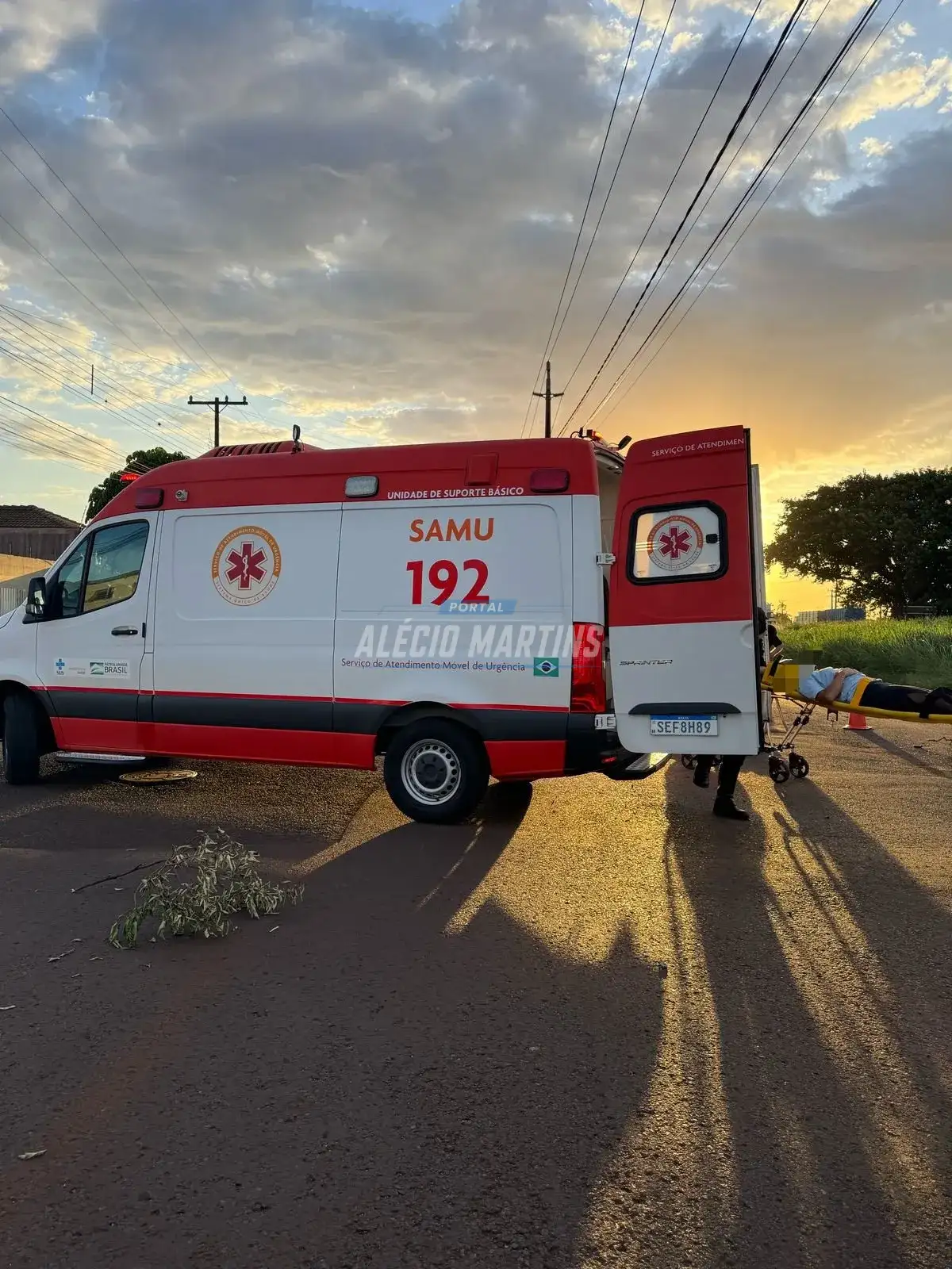 Casal em moto fica ferido após acidente na marginal da rodovia em Paiçandu