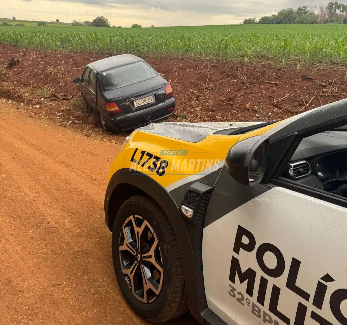 Polícia militar recupera veículo furtado em Paiçandu