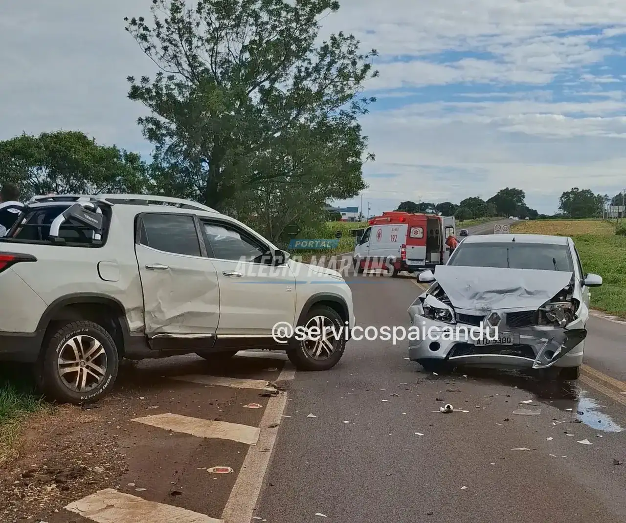 Três pessoa ficam feridas após acidente na tarde deste sábado na PR-323