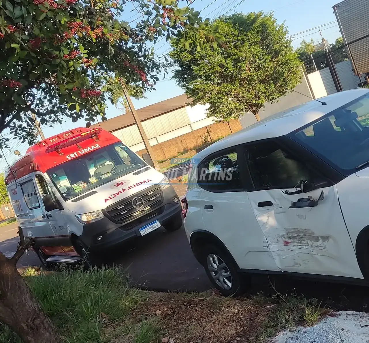 Motociclista é “fechado” por carro e fica ferido em acidente no Jardim Bela Vista