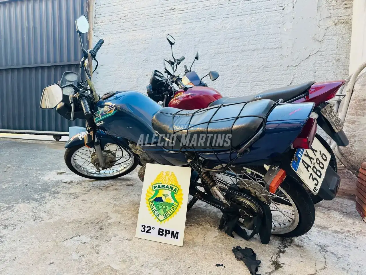 Polícia Militar apreende moto adulterada e detém dois jovens em Paiçandu