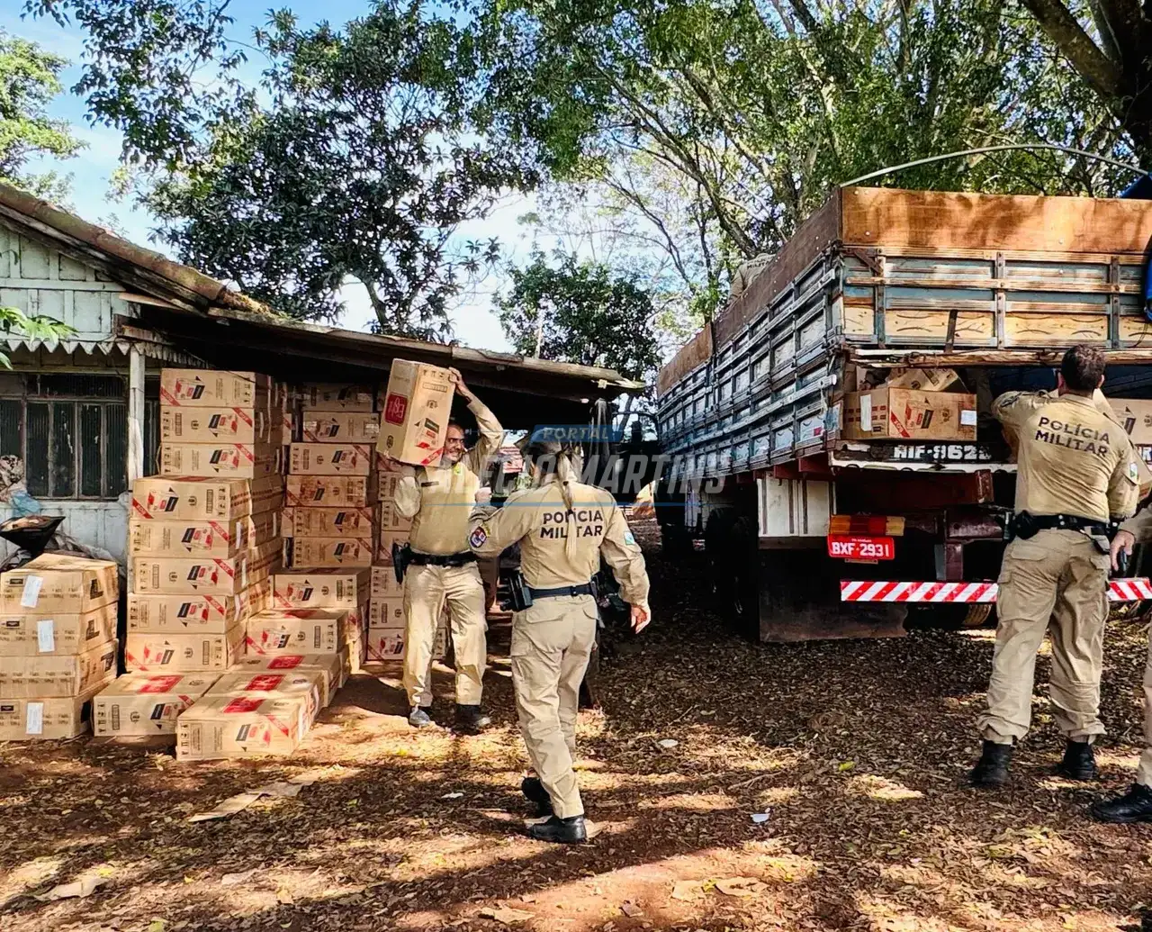 Carga de cigarros avaliada em mais de R$ 1,4 milhão é apreendida em propriedade rural de Doutor Camargo