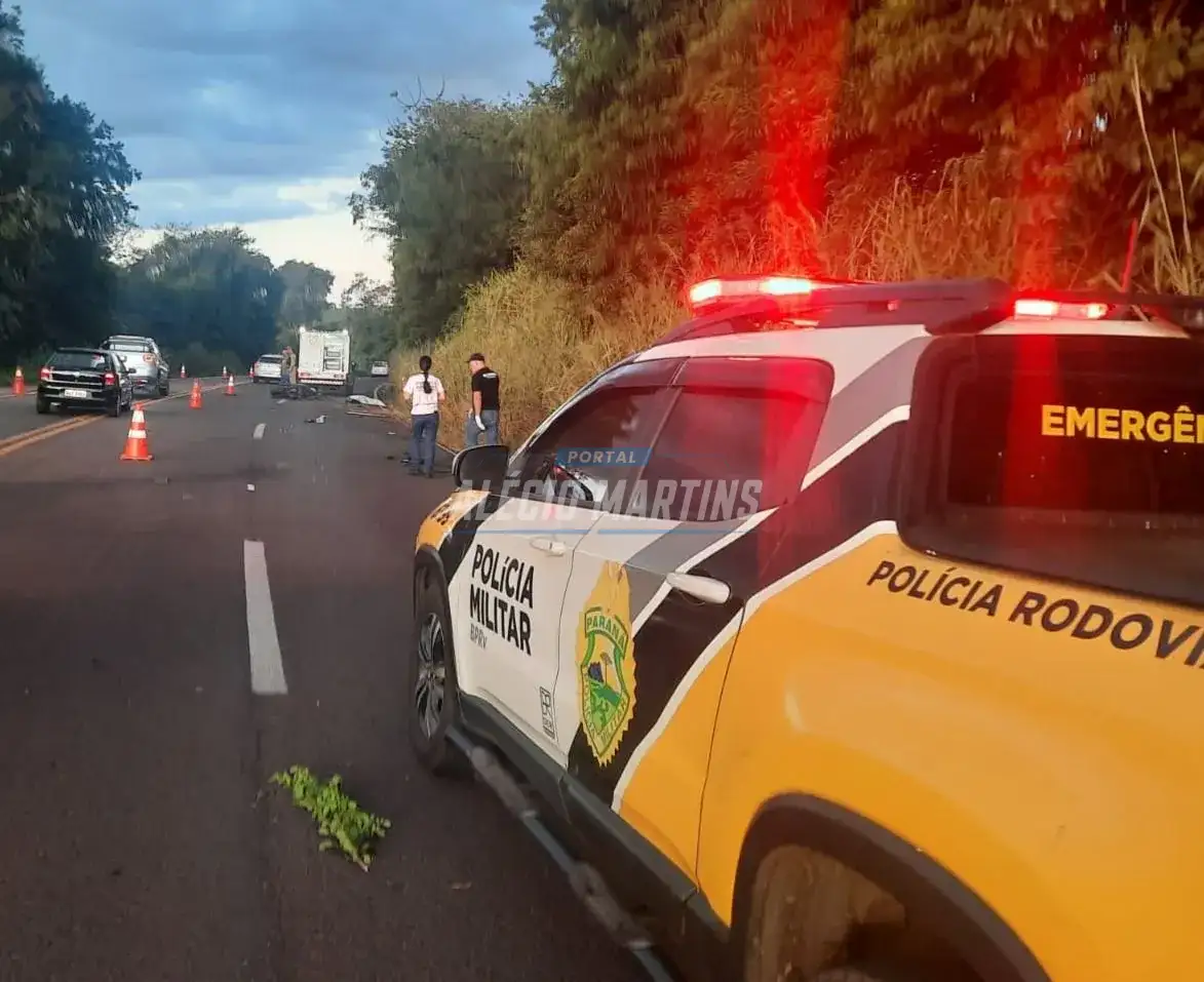 Motociclista morre após colisão com carreta na PR-323