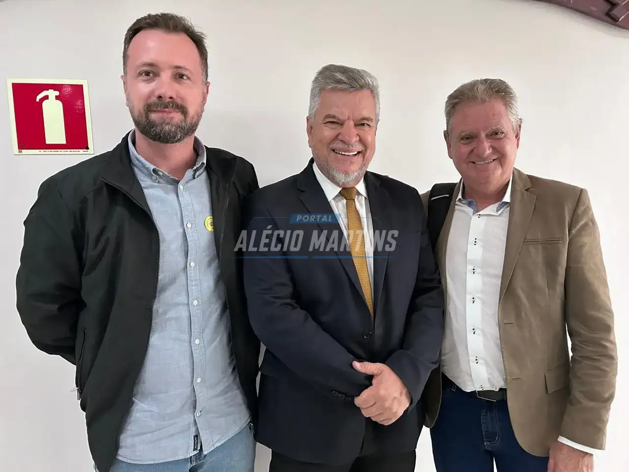 Delegado Jacovós anuncia recursos para Nova Esperança
