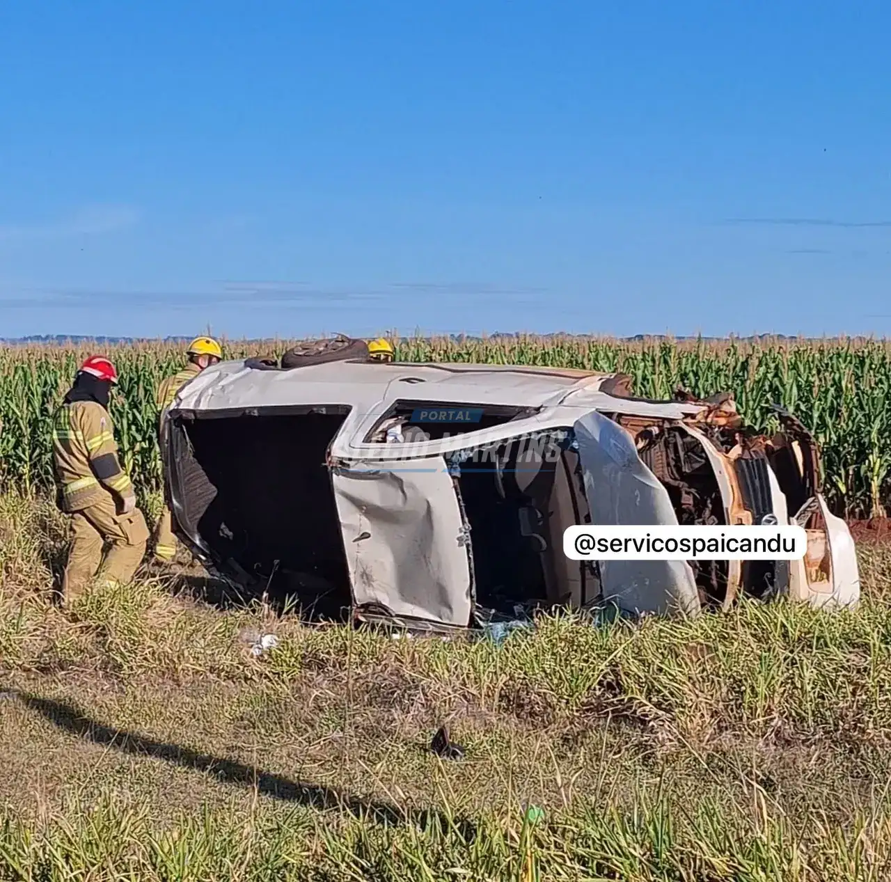 Motorista é ejetado e fica gravemente ferido após capotamento na PR-323