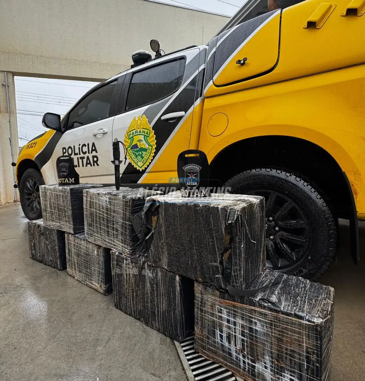 Mais de 220 kg de maconha são apreendidos com casal após perseguição da ROTAM e Operações com Cães do BPRv