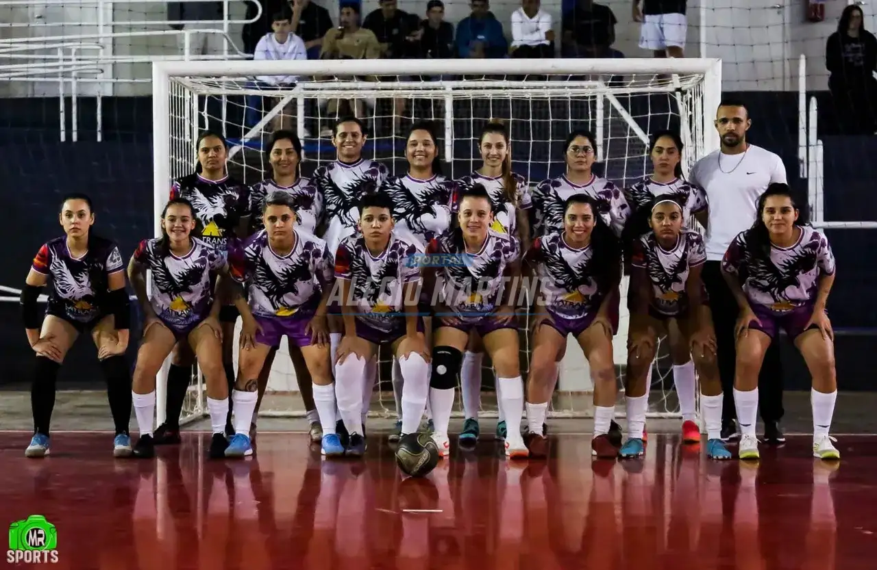 Time feminino de Paiçandu conquista título do Regional de Férias em Floraí