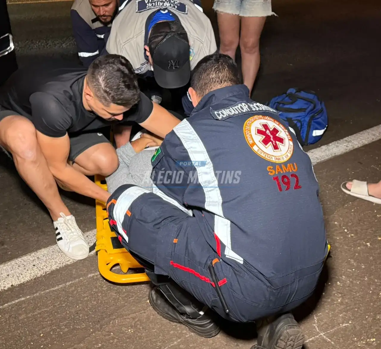 Pneu de moto estoura e duas mulheres ficam feridas após queda na rodovia em Paiçandu