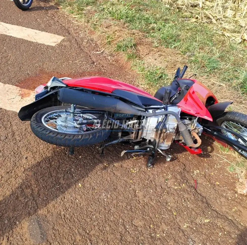 Motociclista perde o controle e sofre queda na PR-323