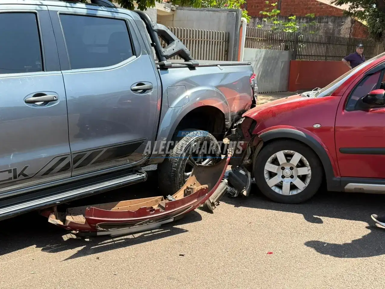 Mulher passa mal e se envolve em acidente em Paiçandu