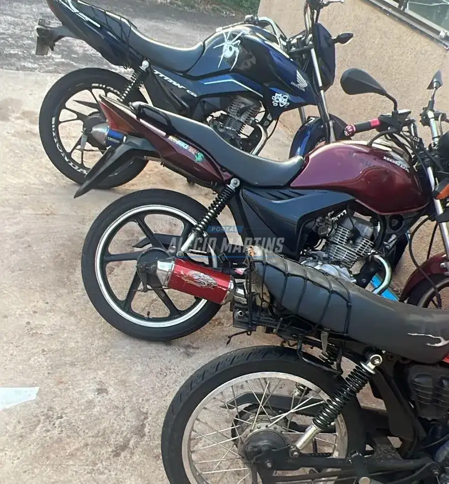 Polícia Militar intensifica fiscalizações e apreende motos com escapamentos barulhentos em Paiçandu