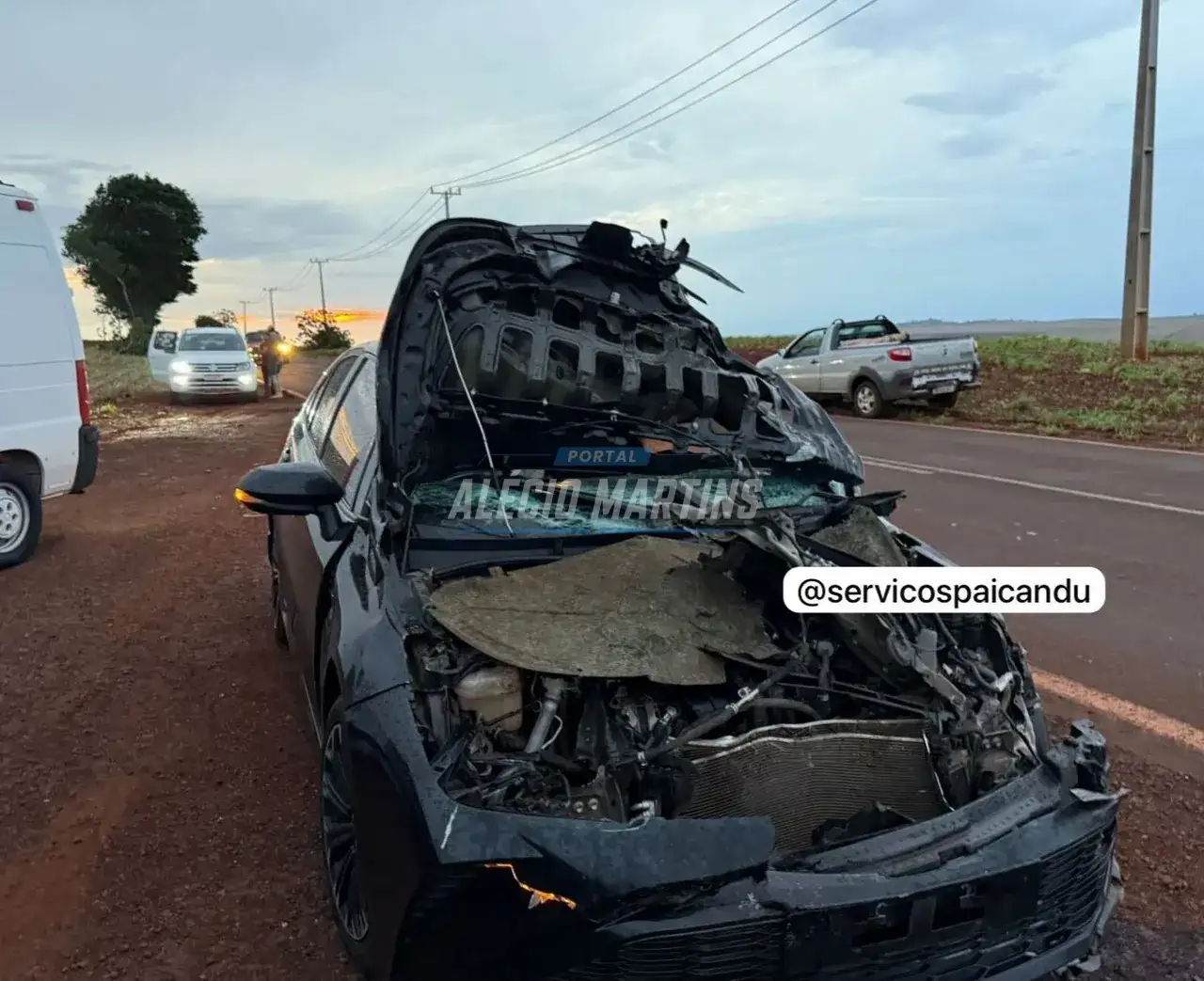 Prefeito de Ivatuba e família ficam feridos após árvore cair sobre carro em movimento na PR-551