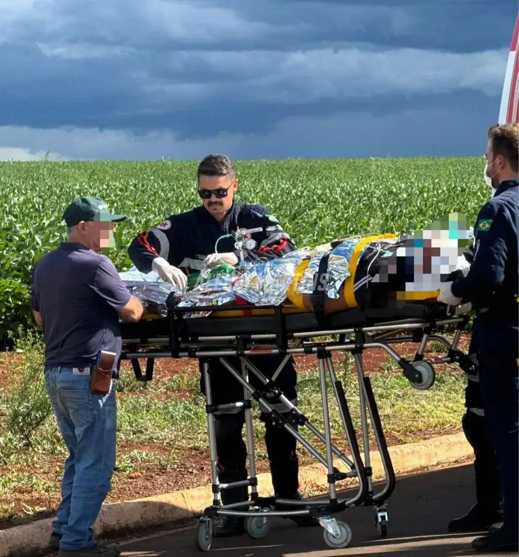 Homem é socorrido de helicóptero após queda de bicicleta em Ivatuba