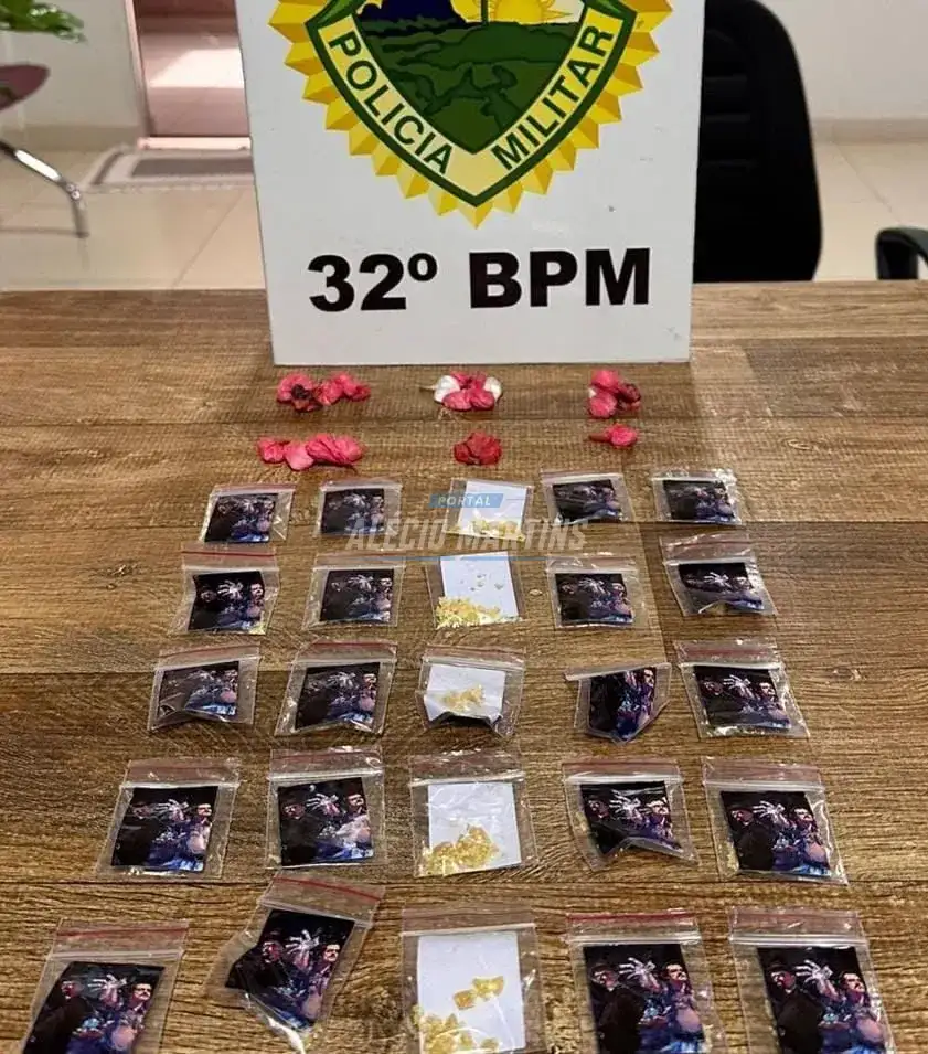 PM apreende crack e cocaína durante patrulhamento em Floresta