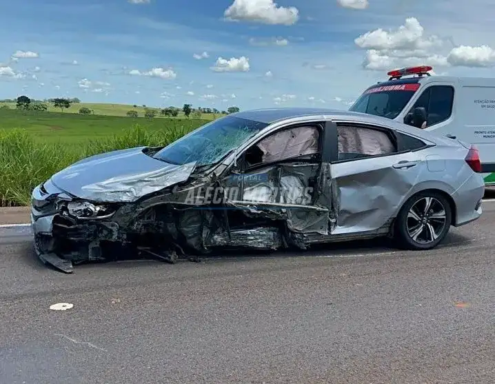 Acidente na PR-323 deixa cinco feridos, entre eles duas crianças