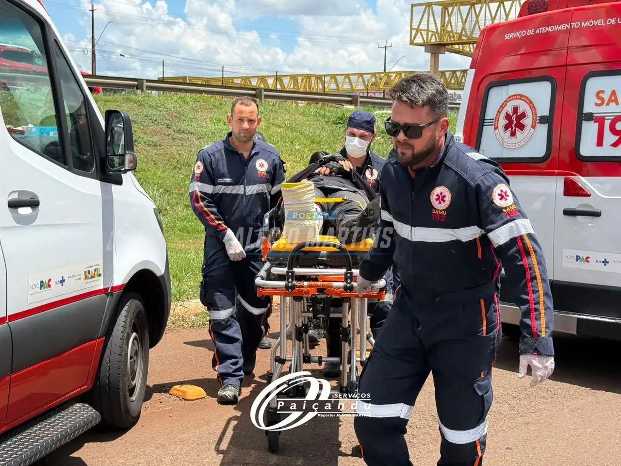 Motociclista fica ferido após colisão com caminhão na marginal da PR-323, entre Maringá e Paiçandu