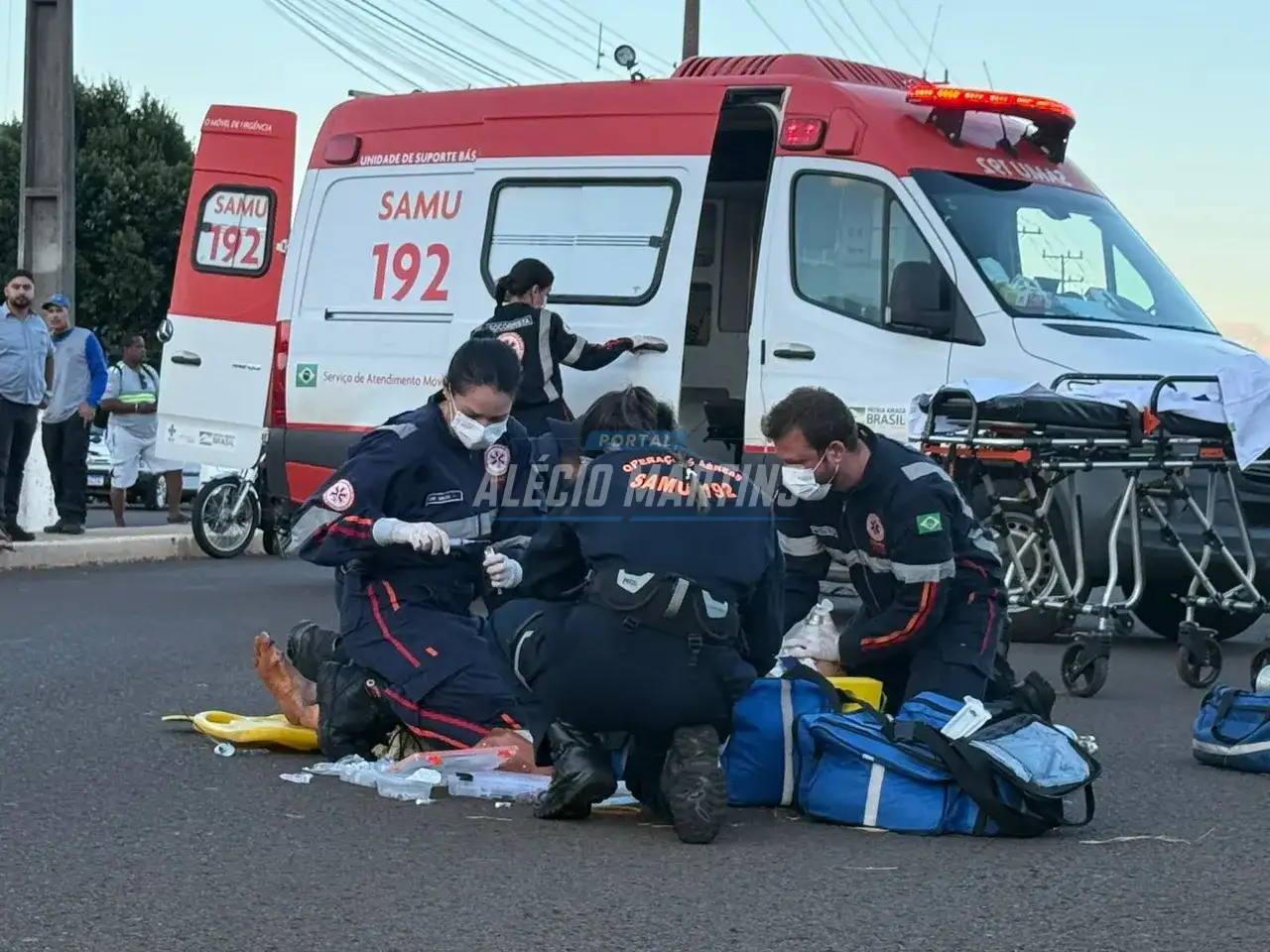 Idoso é entubado após ser atropelado por moto em Paiçandu; motociclista também fica ferido