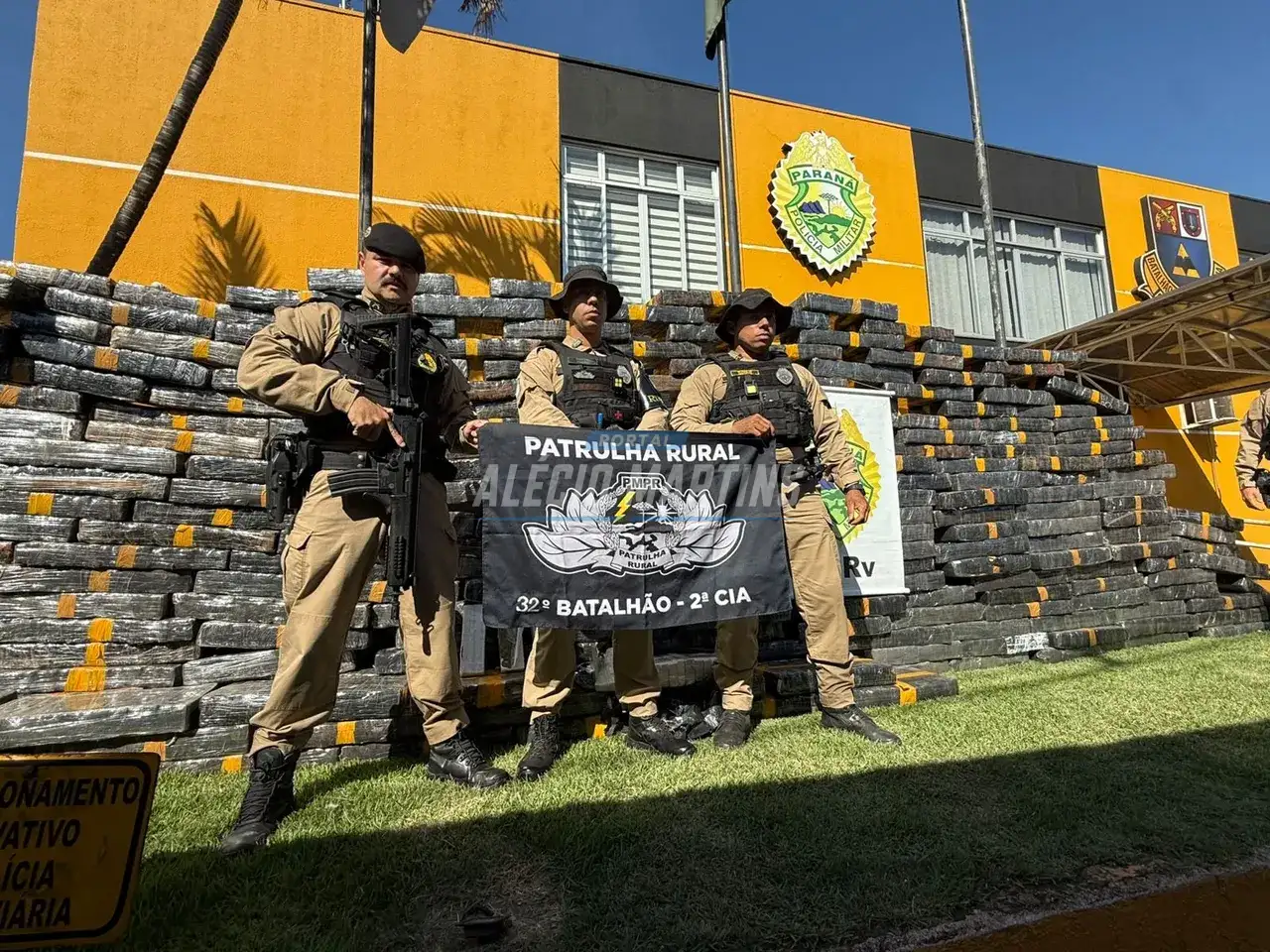 Equipe da Patrulha Rural apreende quase 3 toneladas de maconha na PR-323 em Paiçandu