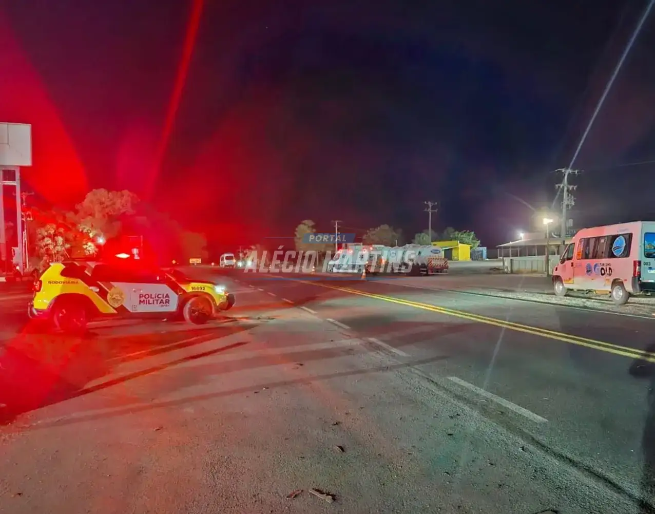 Motorista embriagado invade pista contrária e provoca acidente na PR-323 em Doutor Camargo