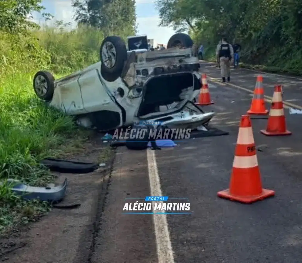 Óbito na região - Uma pessoa morre e outra é socorrida em estado grave após capotamento na PR-082